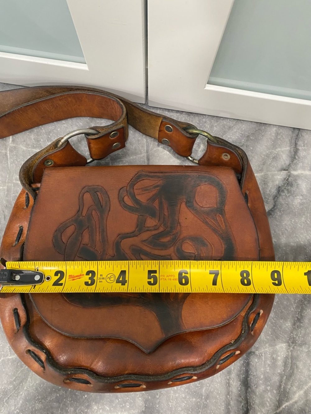 Handcrafted Brown Leather Crossbody Bag - Vintage - Picture 15 of 16